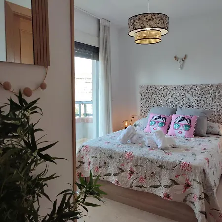 Junto Playa Levante Con Terraza Chill-out-2 Wcs-a Estrenar Gemelos 23 דירה